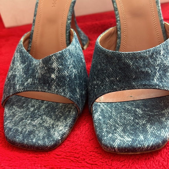 Selling beautiful sandals - Picture 4 of 6